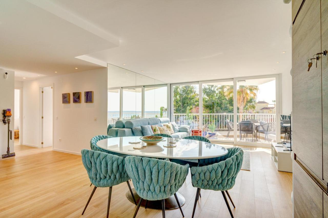Beach Front Flat With Sea Views Marbella Kültér fotó