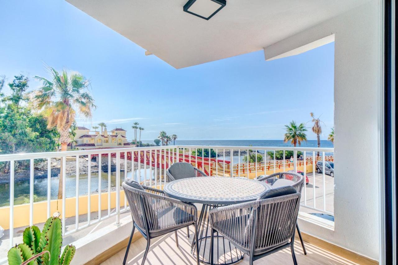 Beach Front Flat With Sea Views Marbella Kültér fotó