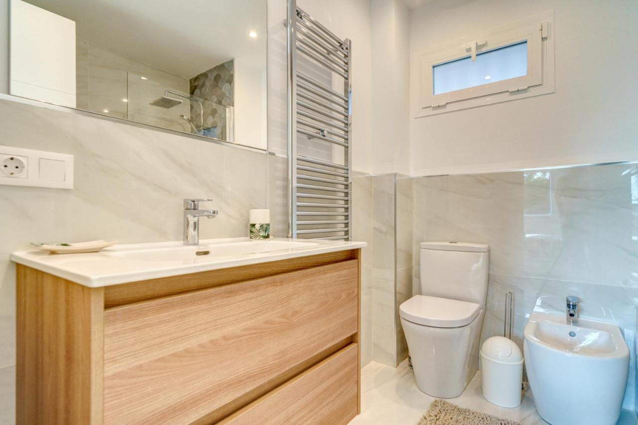 Beach Front Flat With Sea Views Marbella Kültér fotó